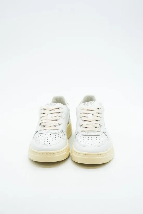 AUTRY MEDALIST LOW SNEAKER WOM AULW LL61